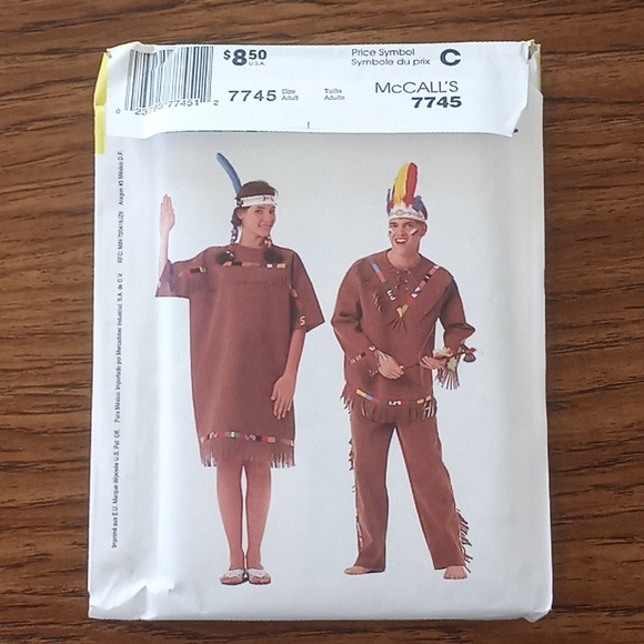 Vintage sewing pattern Costumes - Picture 2 of 2